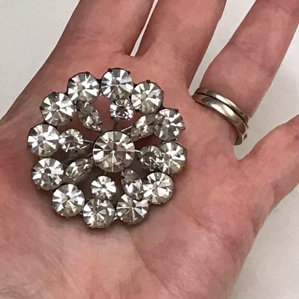 VTG Rhinestone Pin - Picture 6 of 8